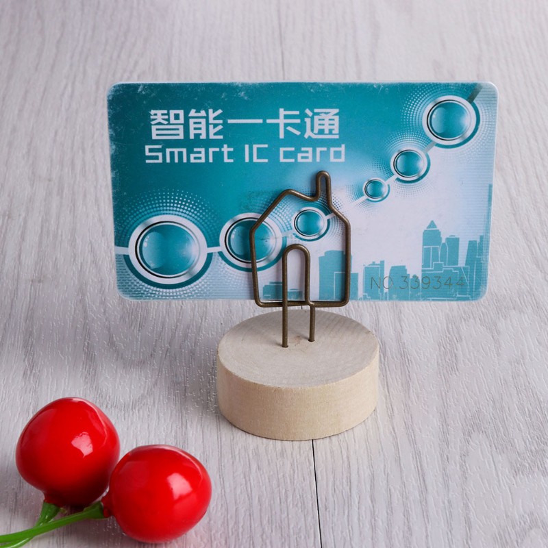 Kẹp đế gỗ tròn giữ ảnh sáng tạo