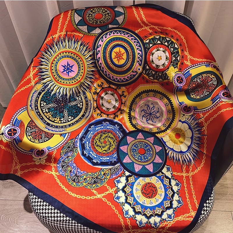 Khăn lụa cam in hoa văn màu sắc choàng cổ quấn áo yếm size 90cm - Maben