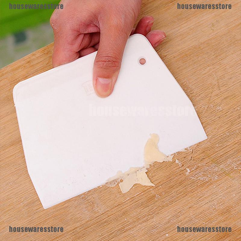 1 Dụng Cụ Cắt Bánh Bằng Nhựa Mịn Kèm Thước Đo