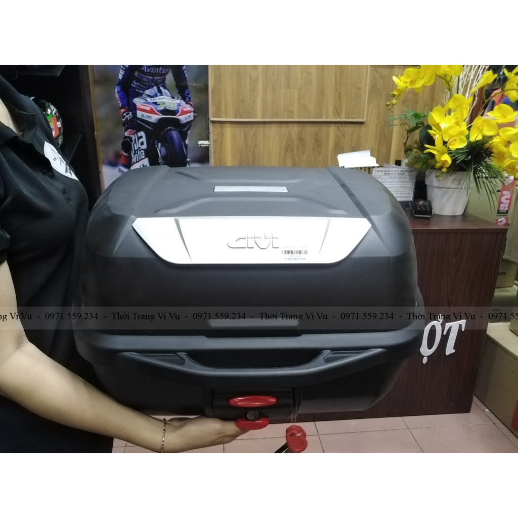 Thùng Givi E43NTL ( đã bao gồm đế đệm ) 43 lít, hàng mới chính hãng 100%, BH 2 năm