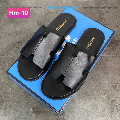 Dép nam quai ngang 100% da bò. Dép 𝐇𝐌 Đ𝐞𝐧 𝐌𝐚̃ 𝟏𝟎 cao cấp chất da xịn chống bong tróc, chống hôi chân