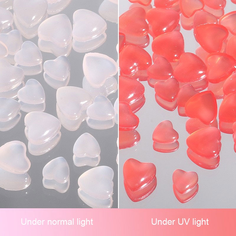 Set 50 Phụ Kiện Trang Trí Móng Tay 3D Hình Trái Tim Thay Đổi Màu Dạ Quang DIY