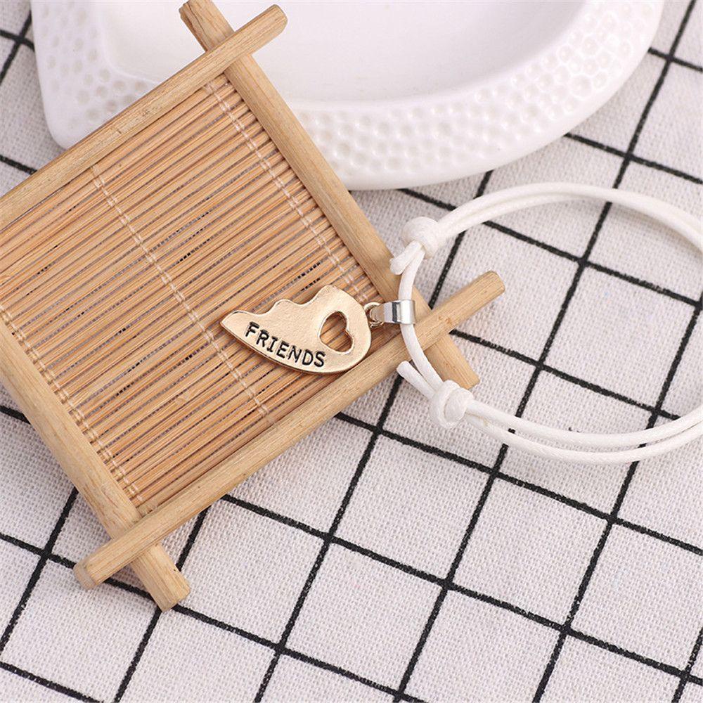 Bộ 2 Vòng Đeo Tay Dây Thừng Mặt Hình Trái Thông Bằng Hợp Kim Có Thể Điều Chỉnh