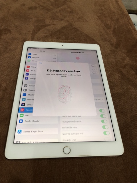 IPad air2 sử dụng 4G và wifi 128Gb, vàng gold | BigBuy360 - bigbuy360.vn