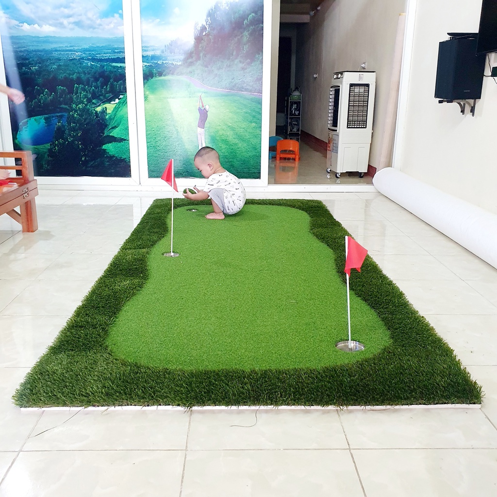 Thảm tập putting Golf [1,3m x 2,8m]: Gồm 3 hố cờ inox, Chất lượng cao, Đàn hồi tốt, Sản xuất mới.