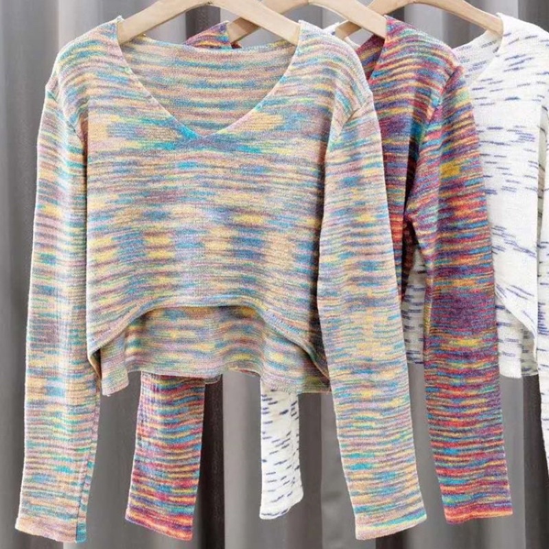 Áo len nữ dài tay loang màu cổ tim hớt vạt phong cách HQ mã mới 2022