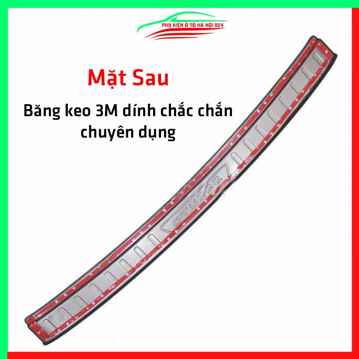 Ốp chống trầy cốp Kia Soluto vân titan