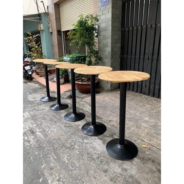 bàn bar ,clup ,ban công cafe cao 1m1 đường kính 60cm gỗ cao su