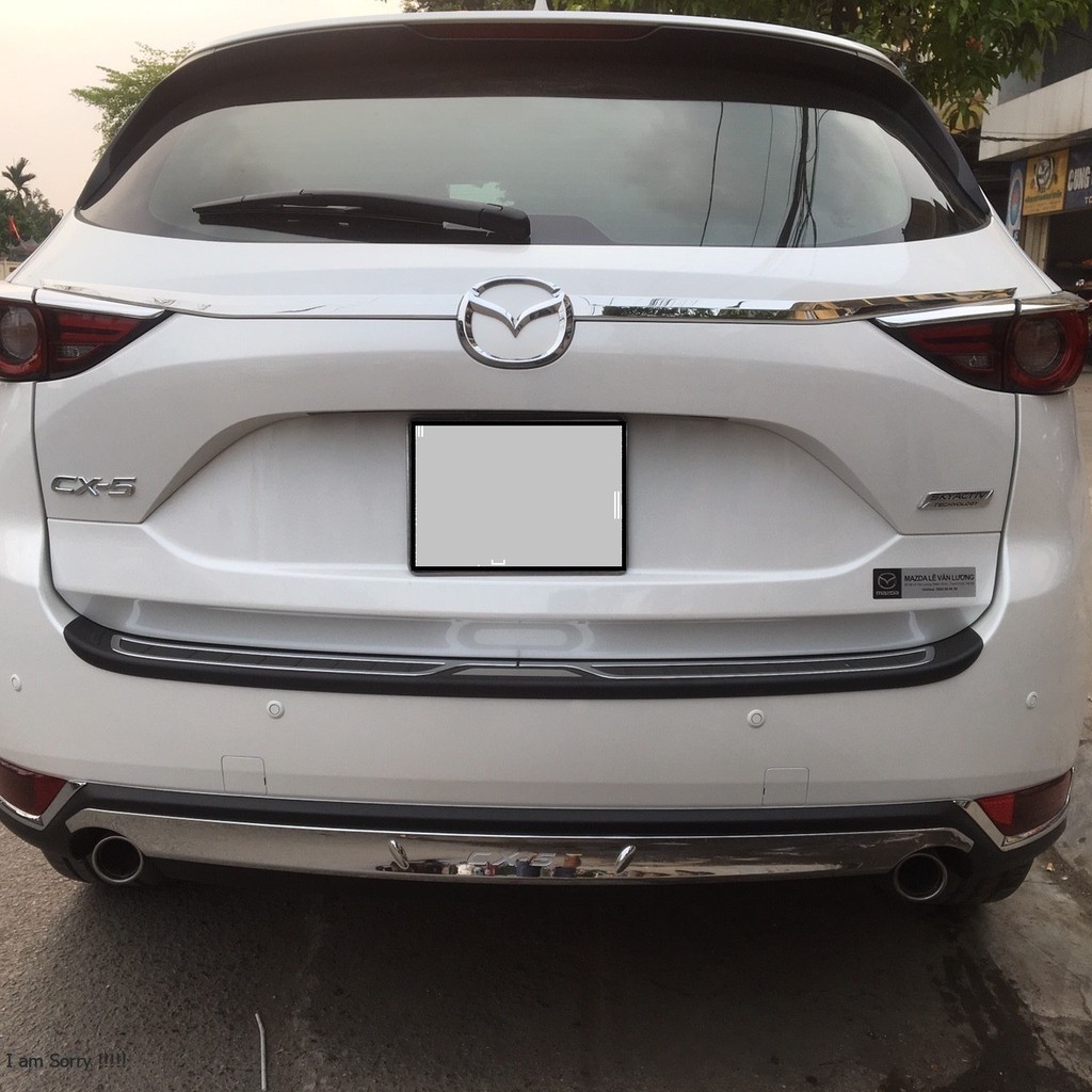 Ốp Trang Trí mý mở cốp Mazda Cx5 2018, 2019, 2020, 2021