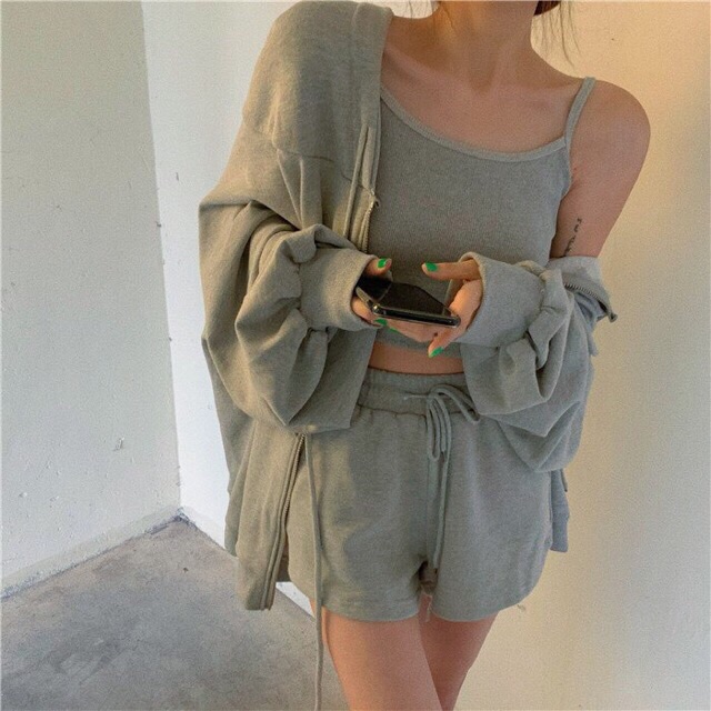 Combo 3 Món Hoodie - Croptop - Short thun Ulzzang cotton | BigBuy360 - bigbuy360.vn