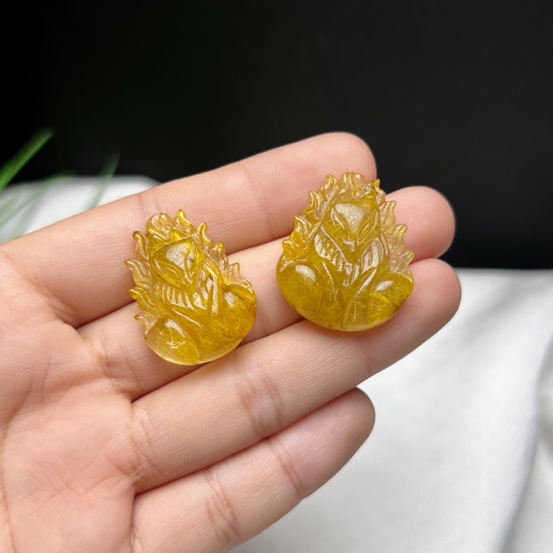 Hồ Ly Chúa Thach Anh Tóc Vàng tặng kèm dây đeo cổ
