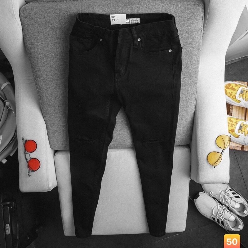 Quần jean nam màu đen rách gối đẹp giá rẻ,quần bò TAKA 50 | BigBuy360 - bigbuy360.vn