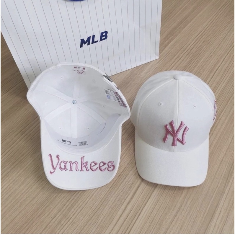 Mũ trắng viền thoi hồng MLB
