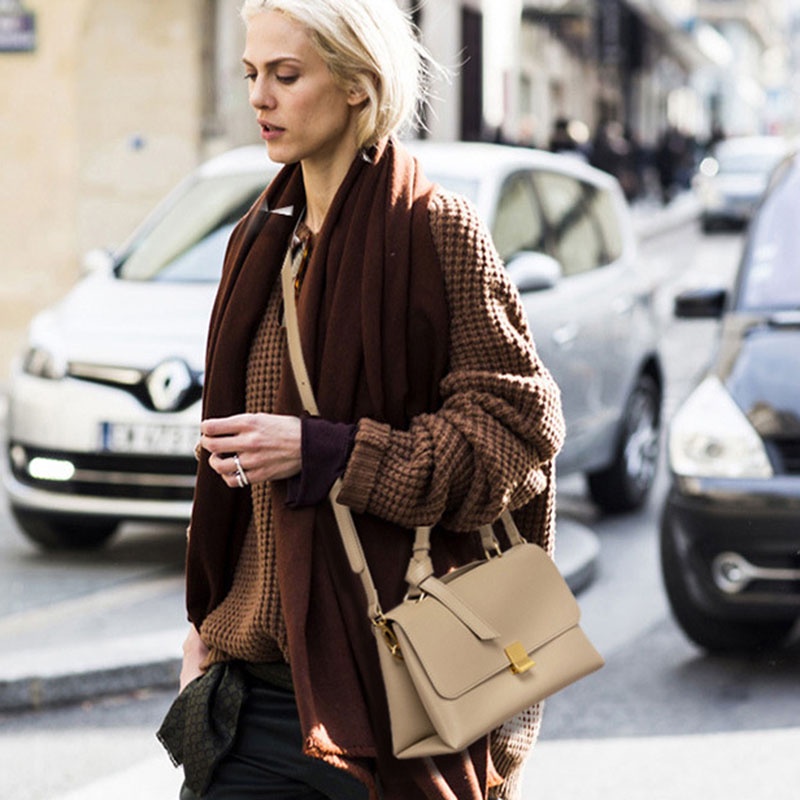 IELGY Túi Đeo Chéo Nhỏ Nhắn Phong Cách niche Thời Trang Cho Nữ