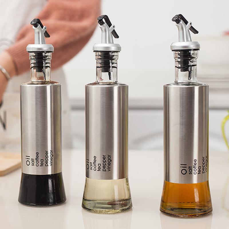 Bình đựng nước bình đựng dầu chất liệu bằng thuỷ tinh và inox chống rỉ tiện lợi
