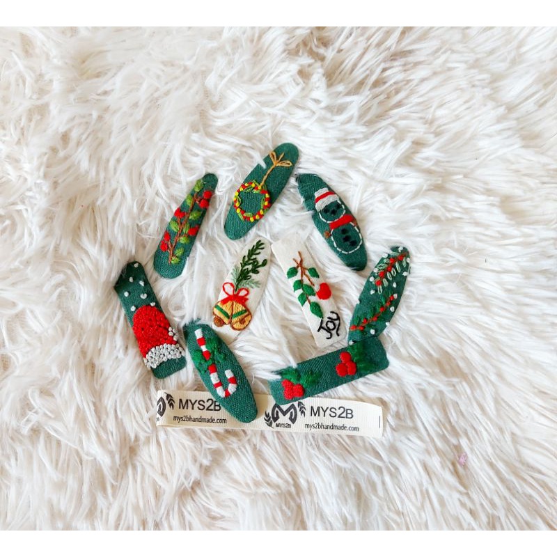 Kẹp tóc thêu tay họa tết Giáng Sinh