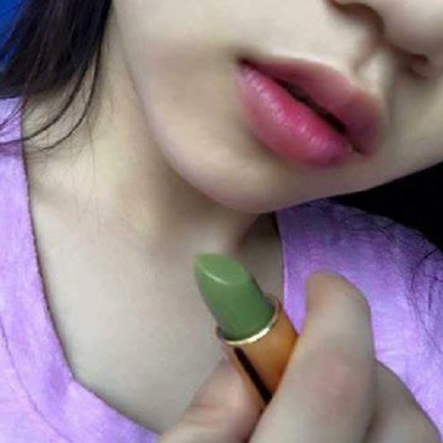 Thỏi Son dưỡng DORLENE HERBAL PINK LIP -( THAILAND )