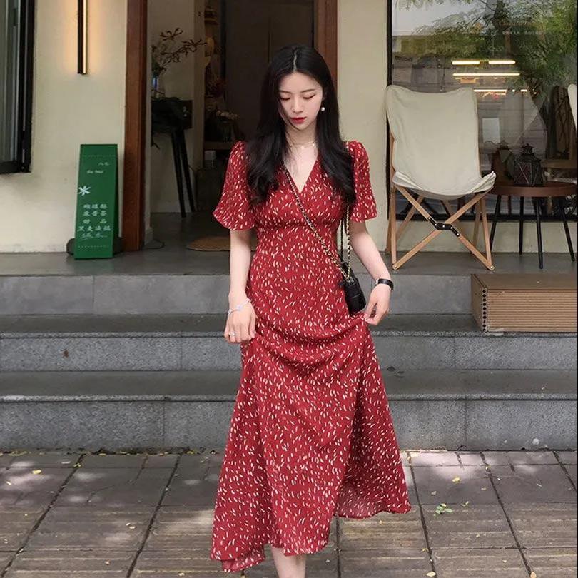 Đầm Hoa Đỏ Mùa Hè Cổ Chữ v Tay Ngắn Phong Cách Pháp Retro Mới 2022