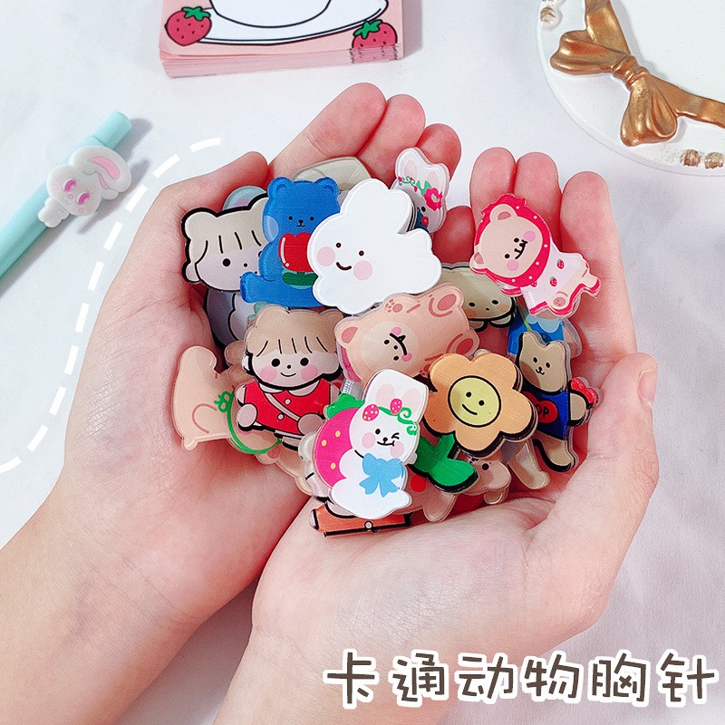 Huy hiệu ghim cài áo, pin cài áo thời trang CÁ store cute, nhiều mẫu mã