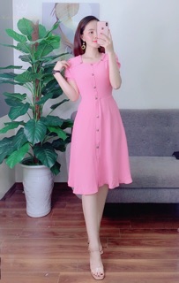 Đầm xoè cổ vuông