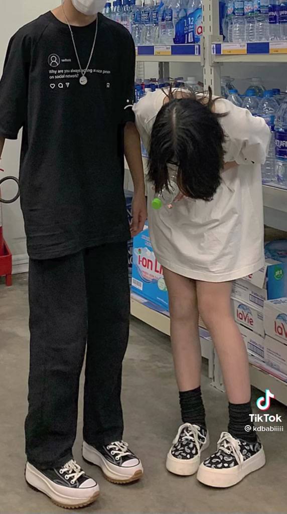 Áo thun tay lỡ unisex SADTAGRAM TEE - Áo phông F&S nam nữ form rộng cho cặp đôi vải dày dặn, thoáng mát | BigBuy360 - bigbuy360.vn