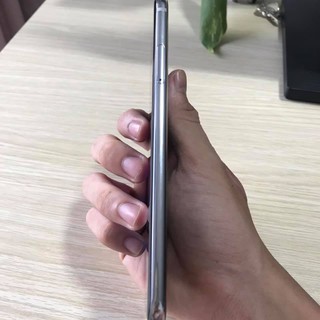 Điện thoại LG V30 bản Mỹ