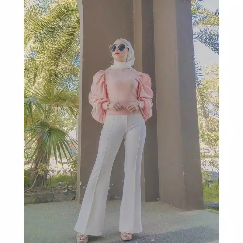 Áo thun in chữ Irene ZA RAA CUTBRAY PANTS