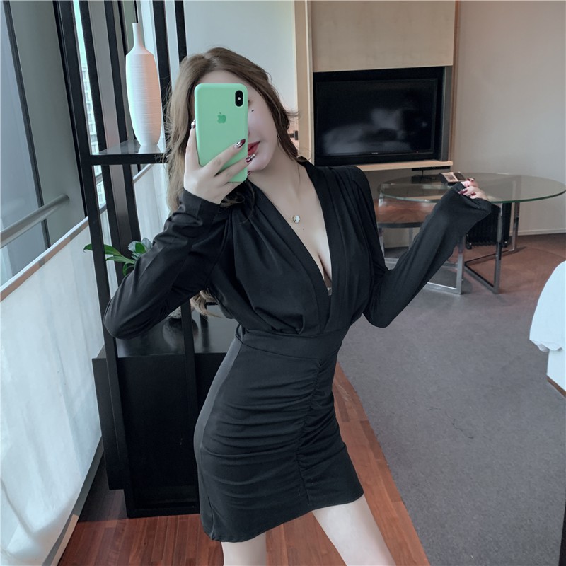 Đầm dáng ôm mini cổ v tay dài Emilyshop