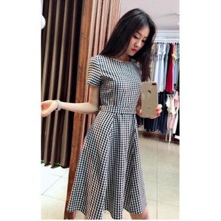 Váy kẻ ca rô