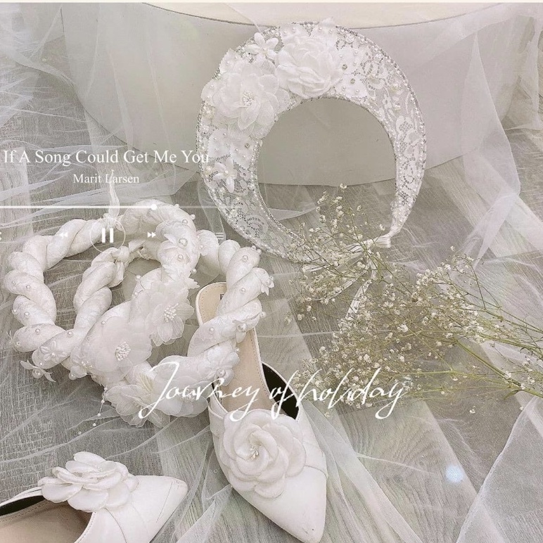 Mấn ren đội đầu cô dâu đính hoa nổi sang trọng_Nhã Phương Bridal