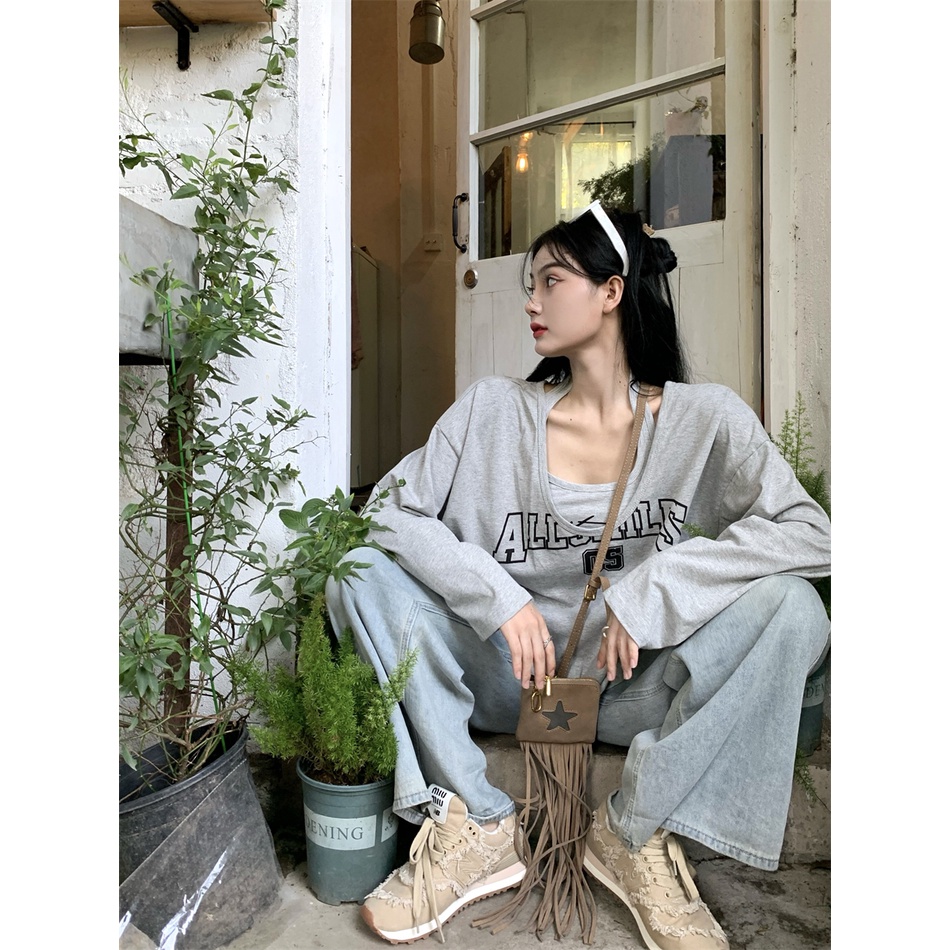 Set Áo Thun Dài Tay In Chữ Và Áo Hai Dây Phong Cách Cổ Điển Dành Cho Nữ