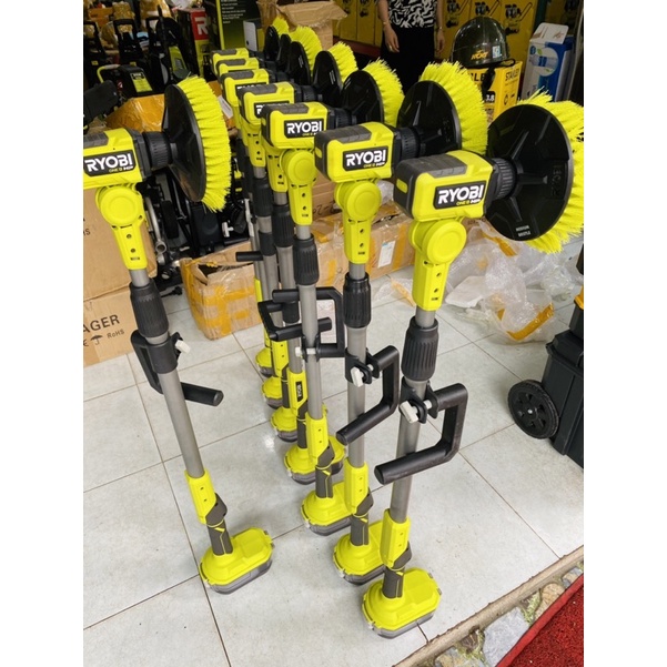 Chà sàn pin ryobi 18v