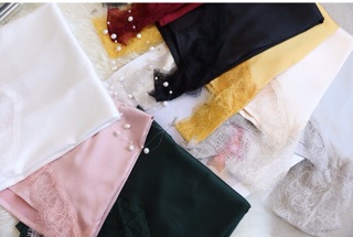 Áo hai dây lụa trơn/ đáp ren