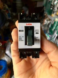 CB lioa cầu dao tự động
