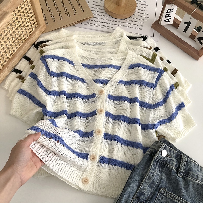 Áo Len Tay Ngắn Cổ Chữ V Họa Tiết Kẻ Sọc Thời Trang Dễ Thương Cho Nữ