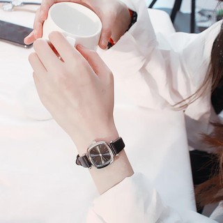 [TẶNG HỘP & PIN] Đồng hồ thời trang nữ Jic - CW