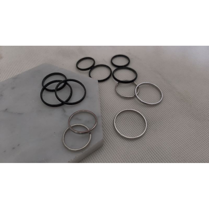 Nhẫn trơn thép titan nam nữ Unisex mỏng đẹp 2mm bo góc thiết kế đơn giản xu hướng retro