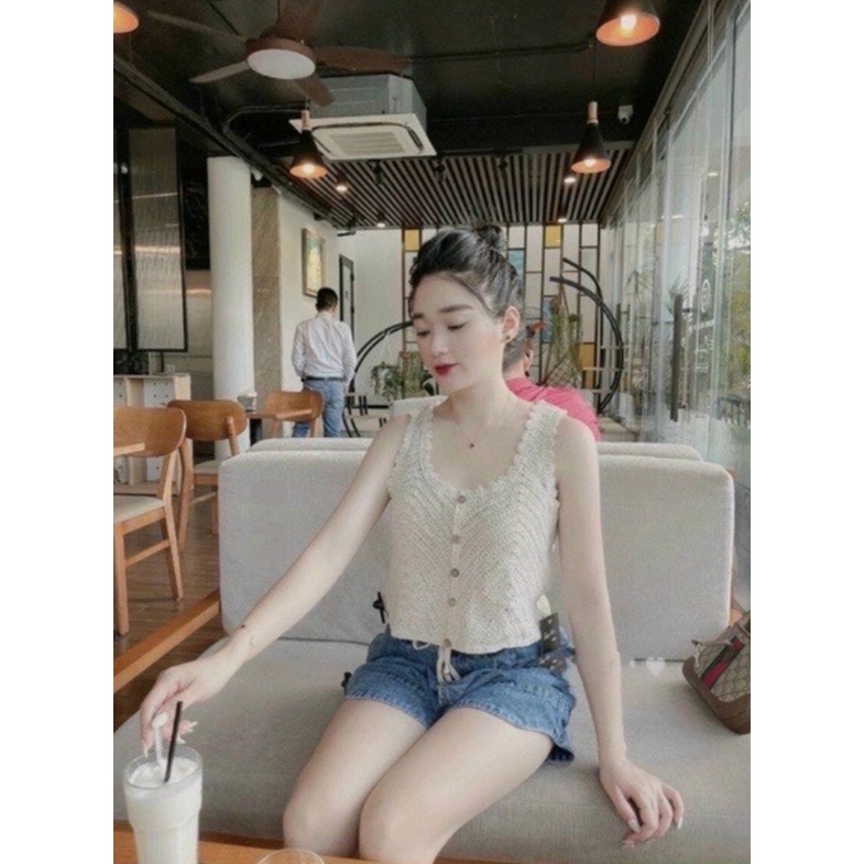 Áo Len Croptop Hai Dây Cúc Gỗ 2 Màu Trắng Be, Labibi