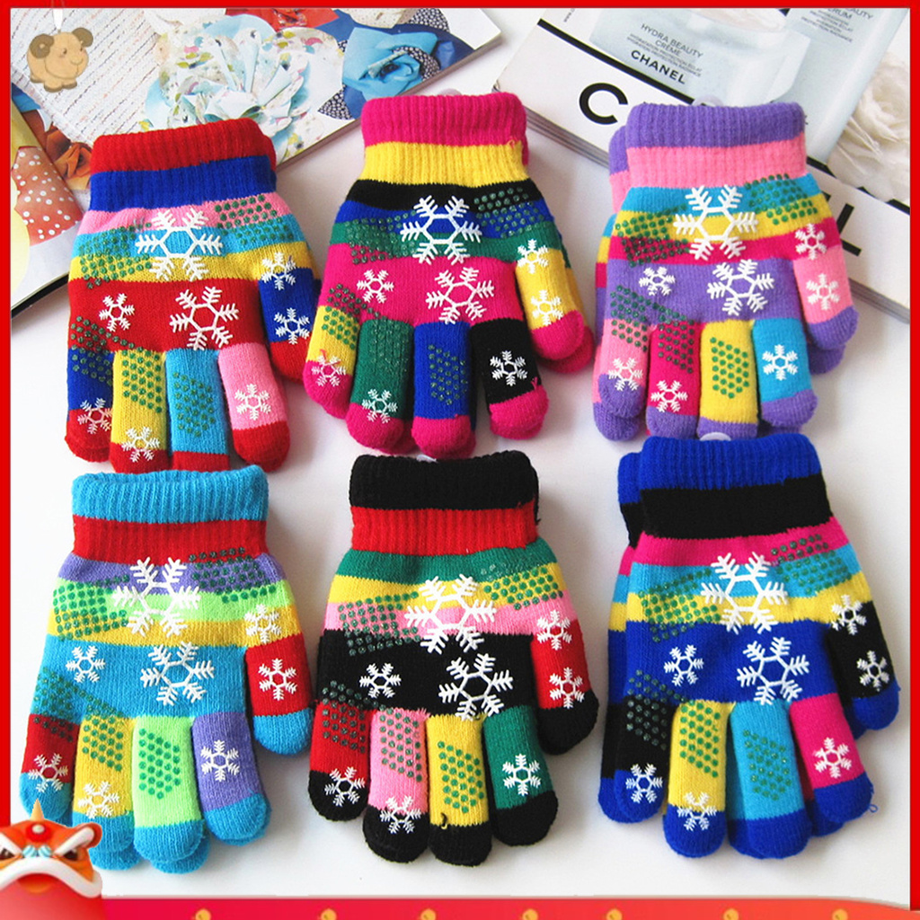 Găng Tay Hoạ Tiết Hoa Tuyết Cho Bé
