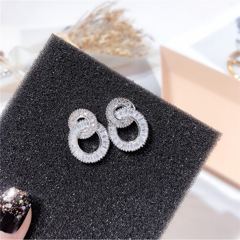 Bông Tai Đính Đá Kim Cương Tròn Thời Trang Dành Cho Nữ