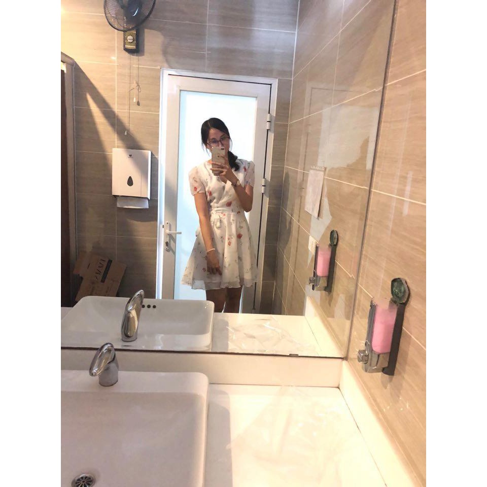 Đầm thiết kế dáng wrap cổ V, Váy trắng họa tiết hoa chất liệu tơ xước 2 lớp e1078 [Ảnh Thật] | BigBuy360 - bigbuy360.vn