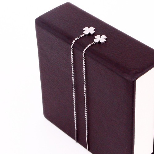 Bông Tai Cỏ 4 Lá Chuỗi Dài Titan Ko Đen TT 3114