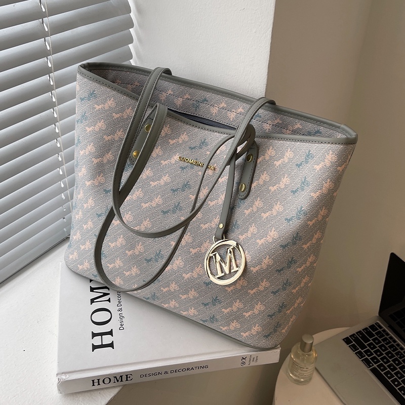 D298 Túi xách chất da mềm kiểu dáng công sở(SIZE 39X27CM)