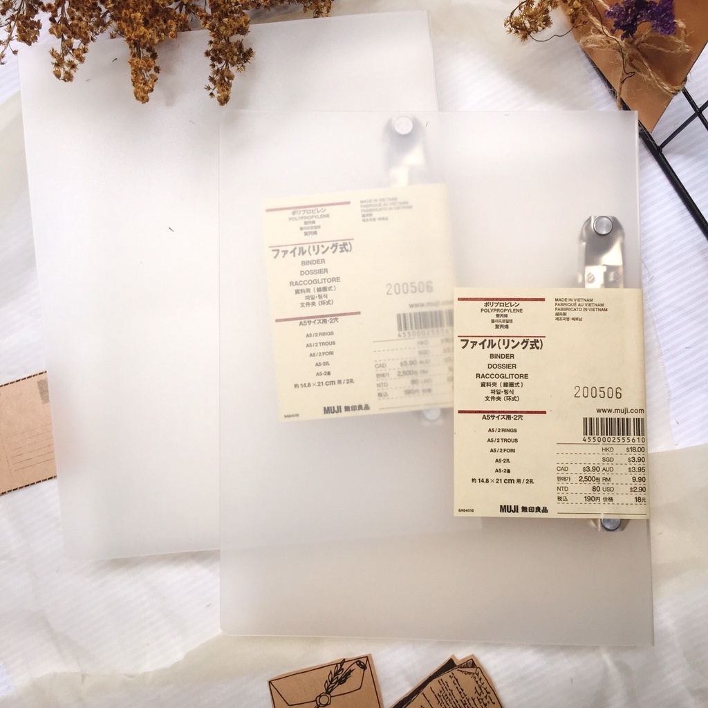 Bìa còng nhựa 2 lỗ Muji A5 (18.8x21cm) / B5 (18.2x25.7cm)