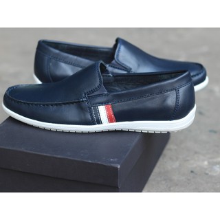 Clarks xanh navi