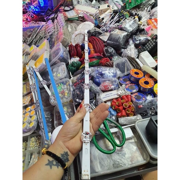 Led thanh tivi LG40 8 bóng 1 thanh