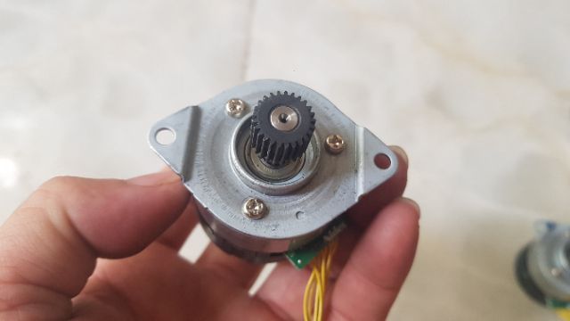 Motor không chổi than Nidec12-24V tháo máy Nhật