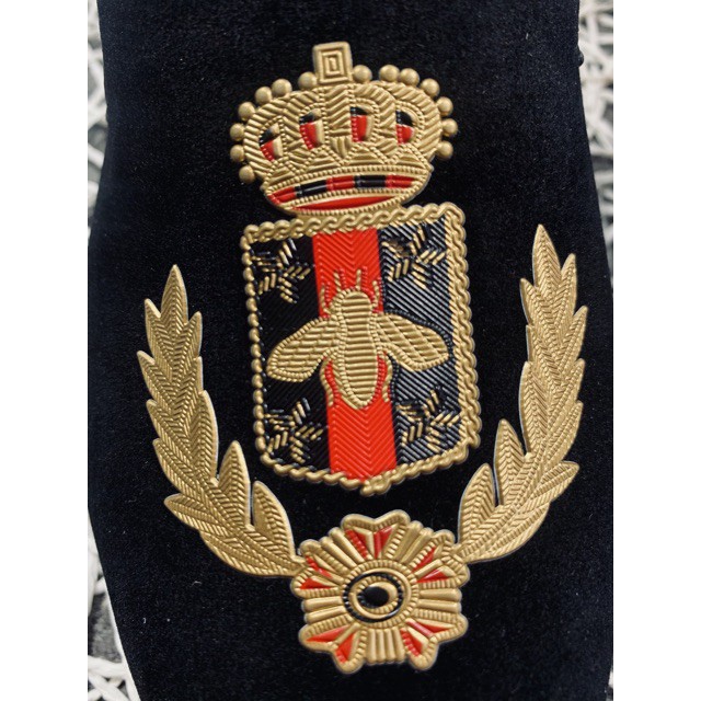 Giày lười nam vải nỉ thêu ong đỏ hoàng gia siêu nét đế 3 phân chất | BigBuy360 - bigbuy360.vn