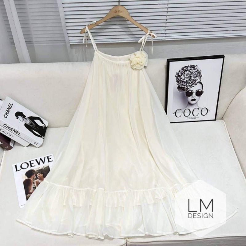 Váy maxi 2 dây cài hoa