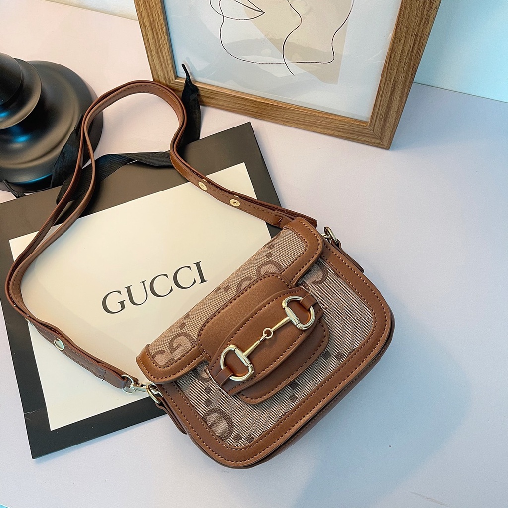 Túi đeo chéo chữ G size 18cm mã mới 2022